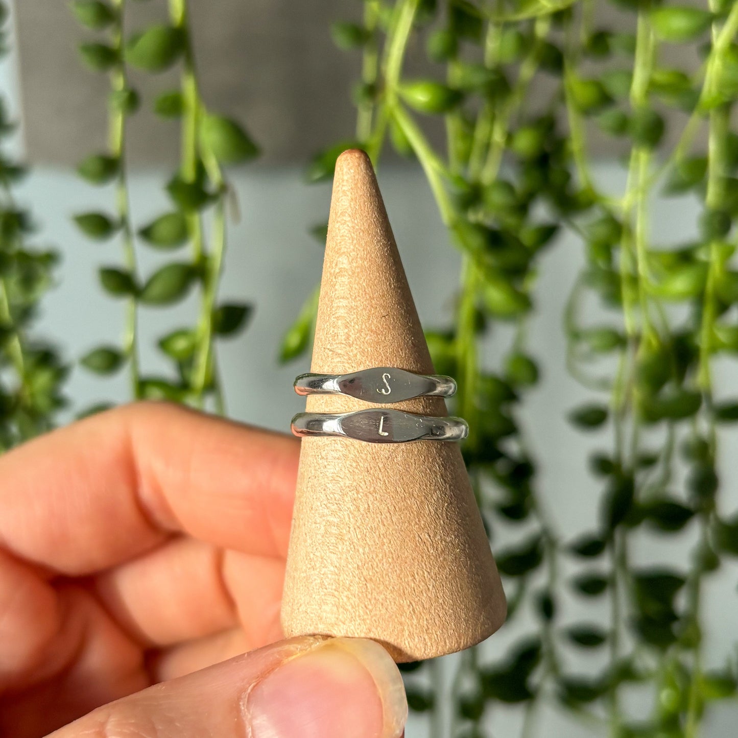 Mini signet ring with initial