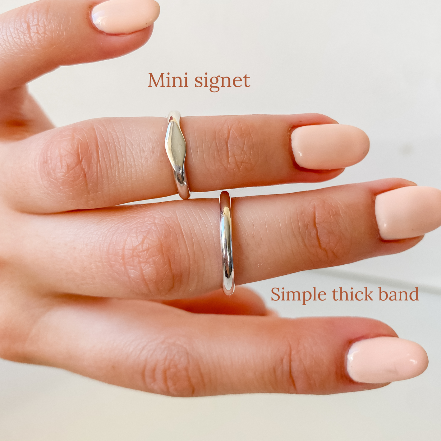Mini signet ring